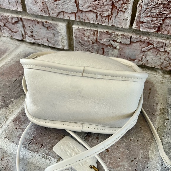 Coach Vintage Bag 9935 - Picture 6 of 9